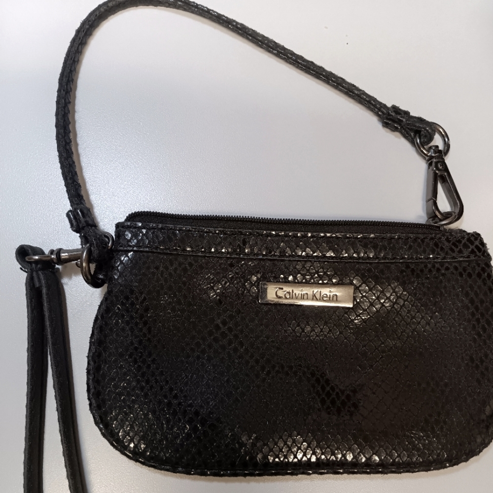 COPY - CALVIN KLEIN CLUTCH